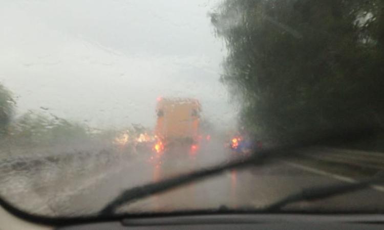 Temperature in discesa e temporali in arrivo: nuova allerta meteo nelle Marche Temperature in discesa e temporali in arrivo: nuova allerta meteo nelle Marche