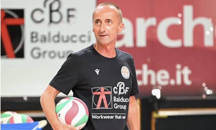 Hr Macerata verso l'esordio in A1, coach Paniconi: "Abbiamo iniziato col piede giusto” Hr Macerata verso l'esordio in A1, coach Paniconi: "Abbiamo iniziato col piede giusto”