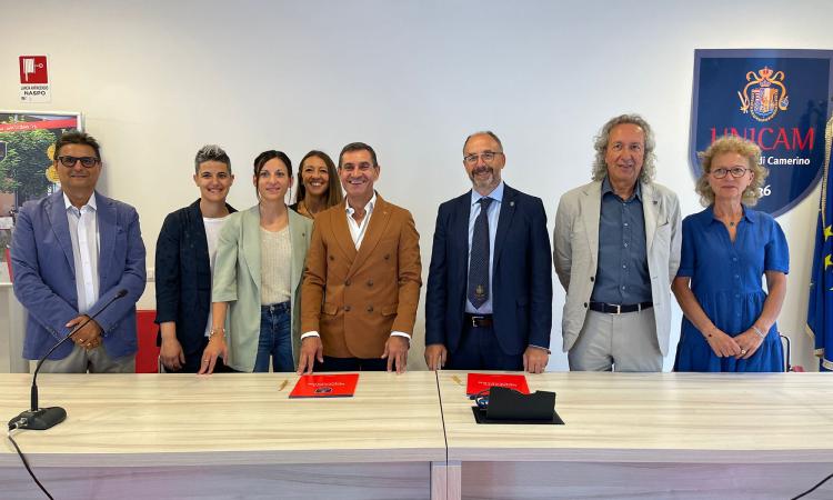 Unicam sigla l'accordo con l'Ordine dei Consulenti del Lavoro: "Nuovo ponte col mondo del lavoro"