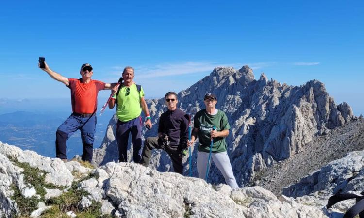 Treia, altra 'impresa' per i quattro scalatori "over": raggiunta la cima del Gran Sasso