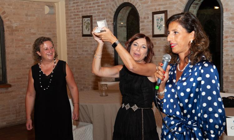 Macerata, la dirigente Annamaria Marcantonelli si congeda dal liceo Leopardi dopo 9 anni (FOTO)