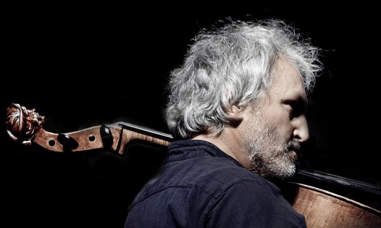 Concerto al chiostro: Mario Brunello a San Ginesio Concerto al chiostro: Mario Brunello a San Ginesio