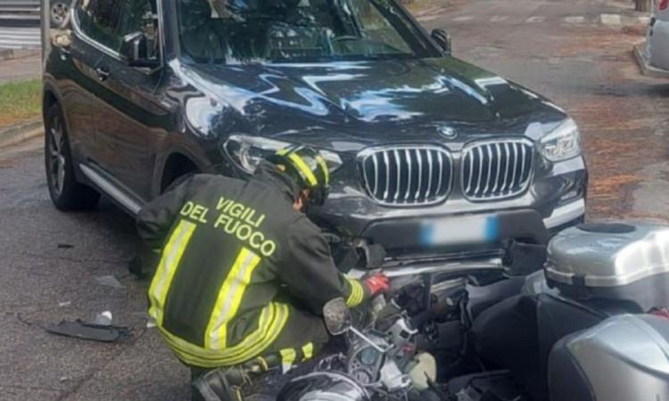 Incidente auto contro scooter: uomo trasferito a Torrette con l'eliambulanza