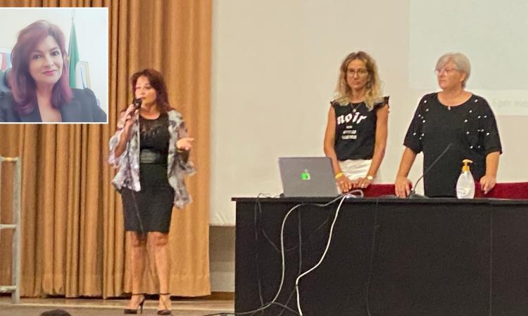 Macerata, Alessandra Gattari è la nuova dirigente scolastica dell'Ite Gentili Macerata, Alessandra Gattari è la nuova dirigente scolastica dell'Ite Gentili