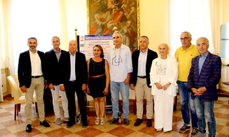 Civitanova, torna il trofeo del mare dedicato alla memoria di Claudio Pini: 150 ciclisti al via Civitanova, torna il trofeo del mare dedicato alla memoria di Claudio Pini: 150 ciclisti al via