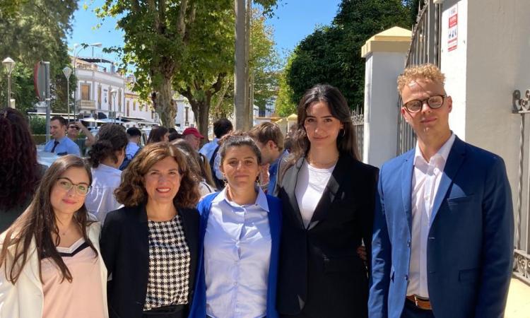 "Diritto e religione": sfida internazionale per gli studenti di giurisprudenza UniMc "Diritto e religione": sfida internazionale per gli studenti di giurisprudenza UniMc