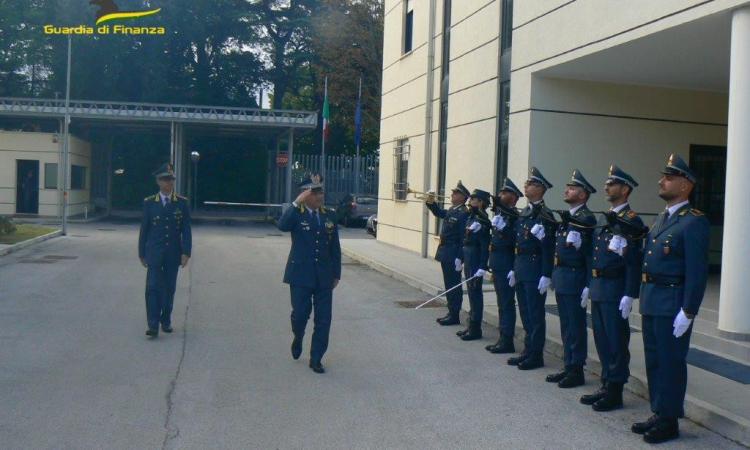 Macerata, il generale Barbera in visita al comando provinciale della Guardia di Finanza