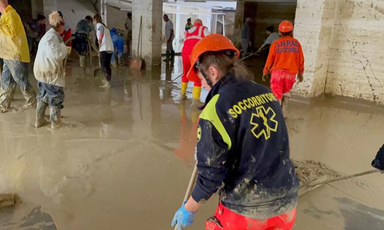 Anpas Marche, attivata una cucina mobile per 1500 persone a Pianello di Ostra