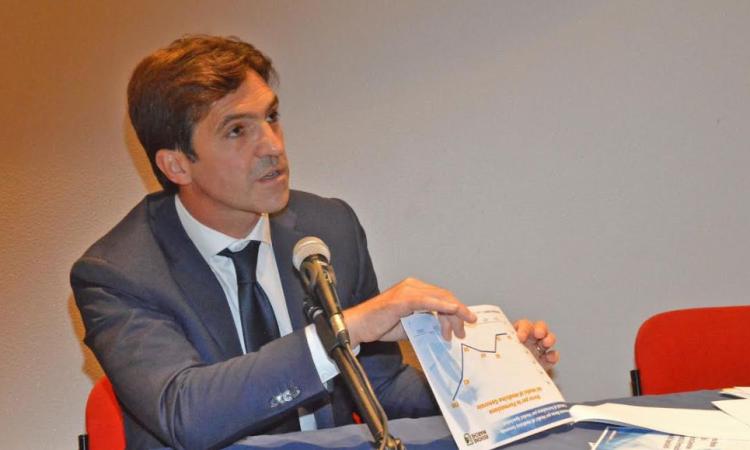 Elezioni, Acquaroli esulta: "Risultato storico per il centrodestra nelle Marche"