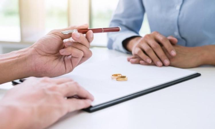 L'assenza di rapporti tra i coniugi può dimostrare l’anteriorità della crisi rispetto al tradimento?