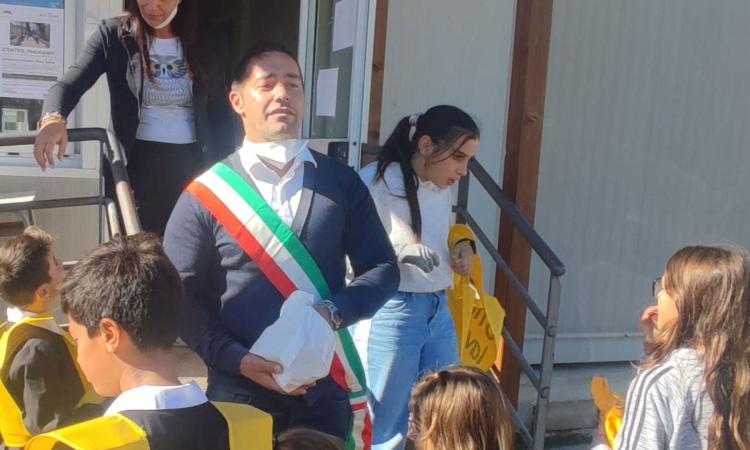 Pieve Torina, gli studenti puliscono l'area SAE: "Per lo sviluppo di una coscienza civica ed ecologista"