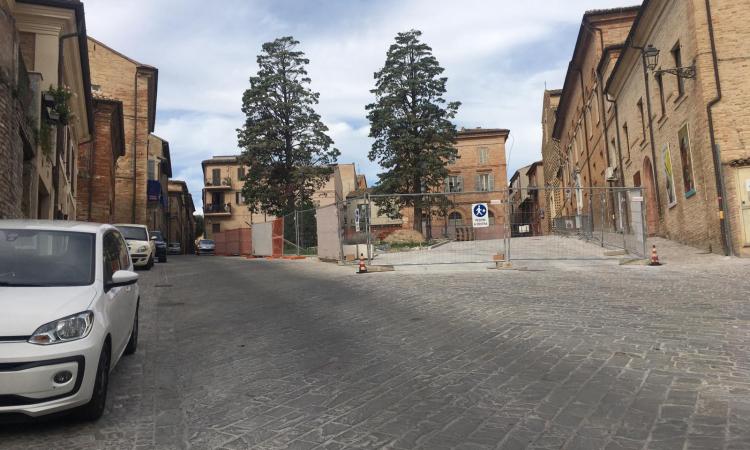 Civitanova, lavori terminati: riapre alla viabilità piazza Garibaldi Civitanova, lavori terminati: riapre alla viabilità piazza Garibaldi