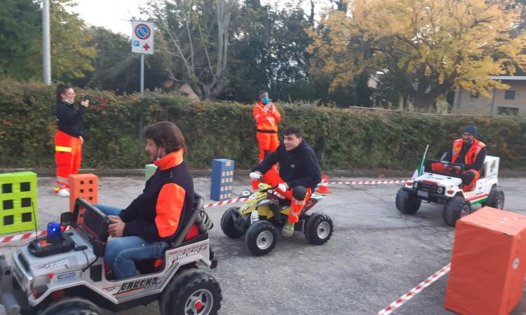 Macerata, il mondo del soccorso spiegato ai bambini: ritornano le "Croceverdiadi" Macerata, il mondo del soccorso spiegato ai bambini: ritornano le "Croceverdiadi"