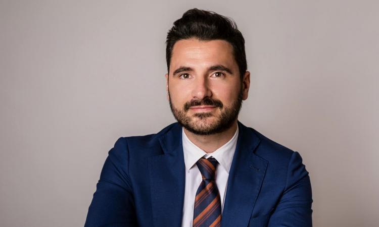Cingoli, il centro anziani riapre le sue porte: al via un nuovo progetto sociale dedicato anche ai giovani Cingoli, il centro anziani riapre le sue porte: al via un nuovo progetto sociale dedicato anche ai giovani