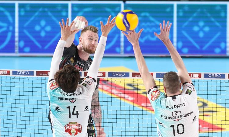La Lube si fa sorprendere da Padova in casa: Civitanova cade al tie-break sotto i colpi di Takahashi