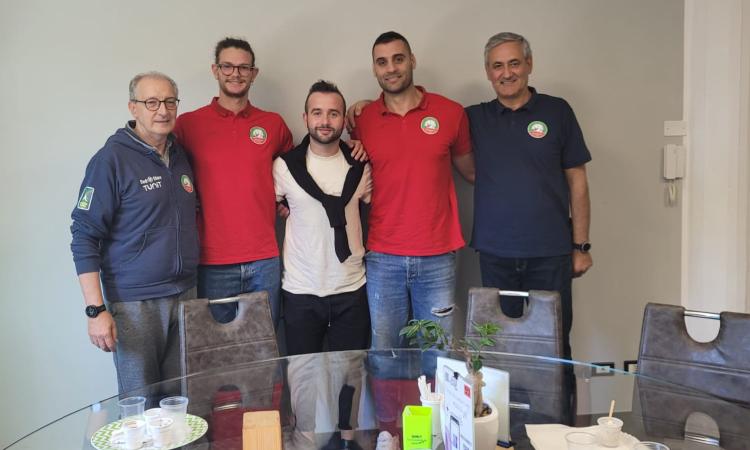 Nuova partnership per la Pallavolo Macerata, Axore si unisce alla famiglia biancorossa Nuova partnership per la Pallavolo Macerata, Axore si unisce alla famiglia biancorossa