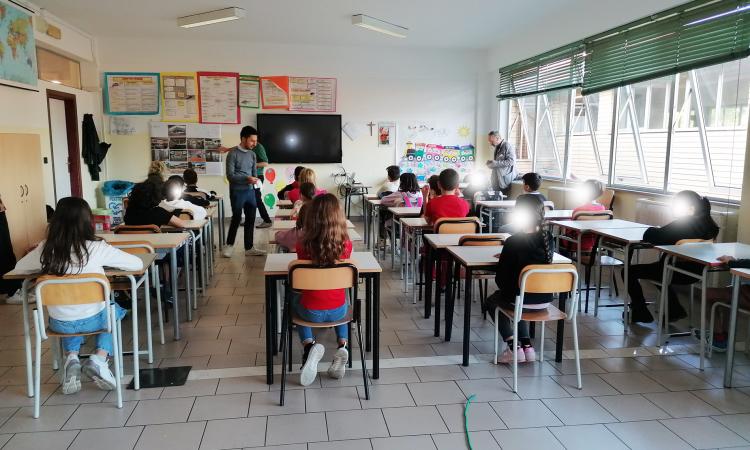 Civitanova, "La mia scuola ideale": alunni e alunne del Tacito vestono i panni di architetti e ingegneri Civitanova, "La mia scuola ideale": alunni e alunne del Tacito vestono i panni di architetti e ingegneri