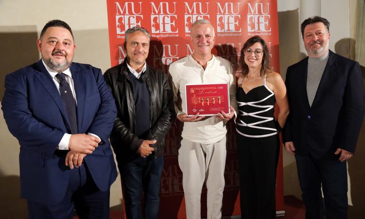 Potenza Picena, Max Paiella e i Cangialosi quartet travolgono il Mugellini Festival Potenza Picena, Max Paiella e i Cangialosi quartet travolgono il Mugellini Festival