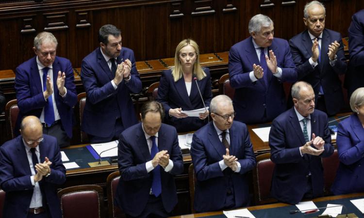 Governo Meloni, vicinanza alla Regione Marche nel discorso alla Camera. "Non vi abbandoneremo"