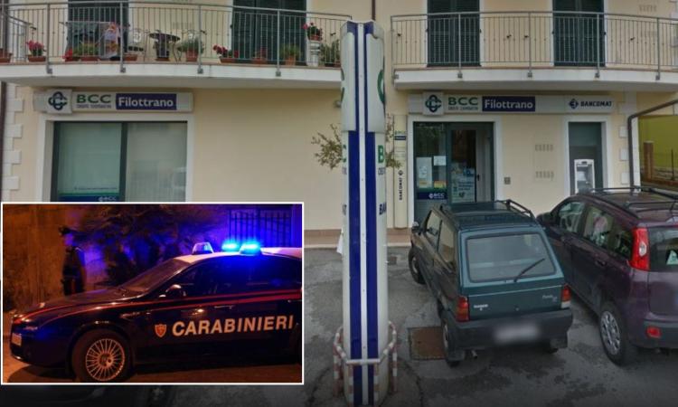 Cingoli, cassaforte con 20mila euro incustodita sul banco: colpo lampo nella notte alla Bcc di Filottrano