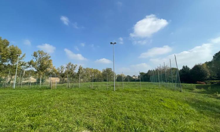 Macerata, taglio del nastro per l'area "sgambatoio" a Piediripa Macerata, taglio del nastro per l'area "sgambatoio" a Piediripa