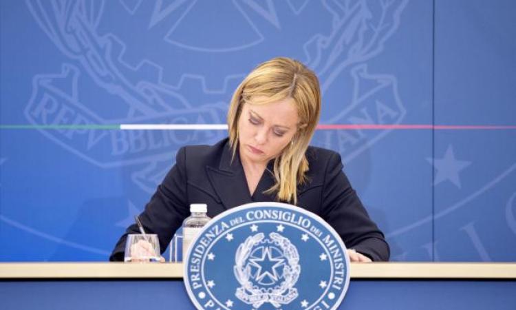 Marche, 150 operatori sanitari no vax potranno tornare in corsia