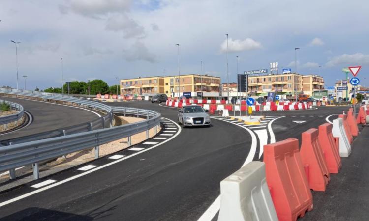 Civitanova, abbellimento della rotatoria alla fine della superstrada: il Comune cerca partner Civitanova, abbellimento della rotatoria alla fine della superstrada: il Comune cerca partner