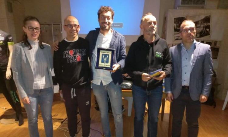 Pioraco, il campione paralimpico Giorgio Farroni vince il gambero d'oro Pioraco, il campione paralimpico Giorgio Farroni vince il gambero d'oro