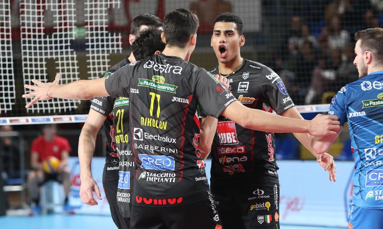 Lube, ok la rimonta è giusta: Verona domata in 4 set, arrivano i 3 punti