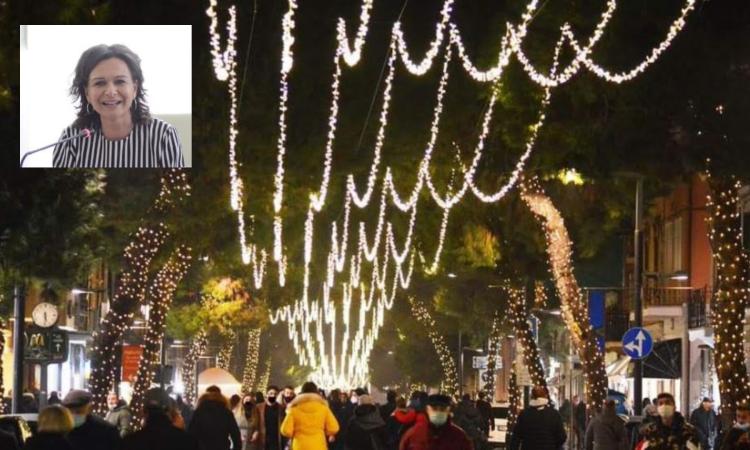 Porto Recanati, è polemica sulle luminarie natalizie: "Temiamo Corso Matteotti semibuio" Porto Recanati, è polemica sulle luminarie natalizie: "Temiamo Corso Matteotti semibuio"