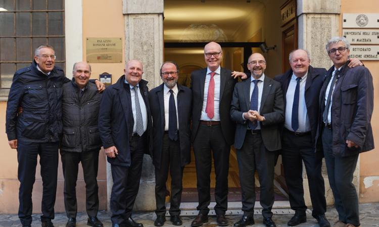 I rettori di Marche, Abruzzo e Umbria riuniti a Unimc: "Stretta collaborazione per il bene degli studenti"