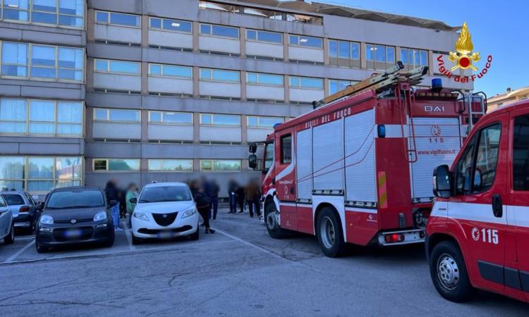 Terremoto costa marchigiana, sospeso il traffico ferroviario: 50 interventi dei vigili del fuoco (VIDEO)
