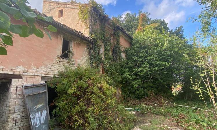 Corridonia, all'asta un immobile in contrada Colbuccaro: come partecipare