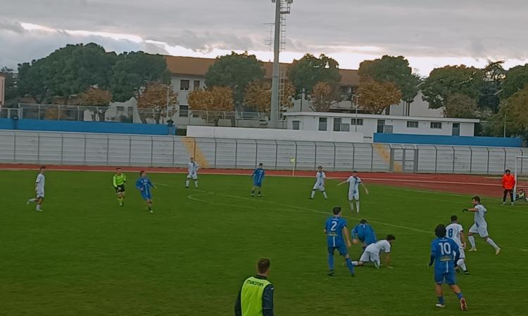 Eccellenza, frena l'Atletico Ascoli: tris Valdichienti e Azzurra Colli. Tutti i risultati dell'undicesima giornata Eccellenza, frena l'Atletico Ascoli: tris Valdichienti e Azzurra Colli. Tutti i risultati dell'undicesima giornata