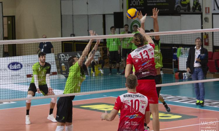 Brutta sconfitta in casa per la Med Store Macerata: Garlasco si impone in 4 set Brutta sconfitta in casa per la Med Store Macerata: Garlasco si impone in 4 set