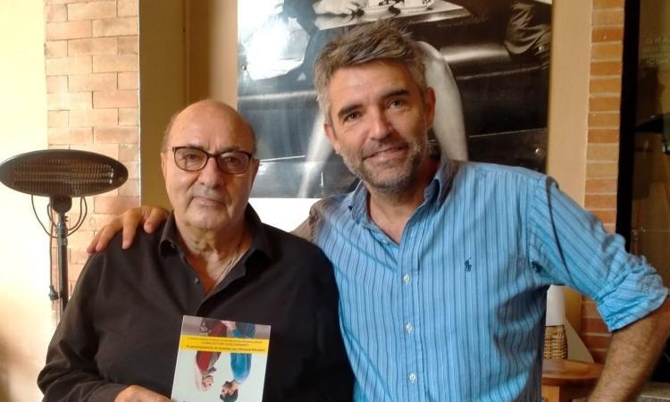 Macerata, il premio Oscar Dante Ferretti si racconta a David Miliozzi: in uscita l'autobiografia Macerata, il premio Oscar Dante Ferretti si racconta a David Miliozzi: in uscita l'autobiografia