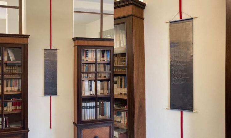 "L'Infinito" di Leopardi in alfabeto braille: l'opera donata al Fai arriva a Recanati