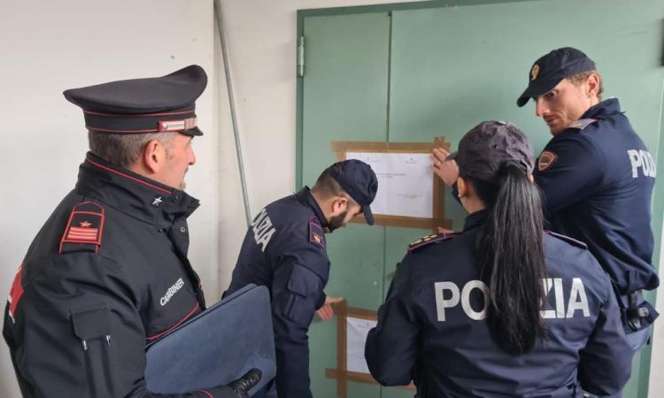 Montecassiano, lavoratori in nero e senza permesso di soggiorno: denunciato titolare ditta e maxi multe Montecassiano, lavoratori in nero e senza permesso di soggiorno: denunciato titolare ditta e maxi multe