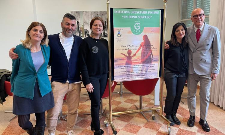 Civitanova, "un dono sospeso": parte la raccolta regali per i giovani pazienti del Salesi