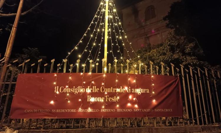 Tolentino, gli auguri del nuovo consiglio delle contrade: festone e luminarie al Terminaccio