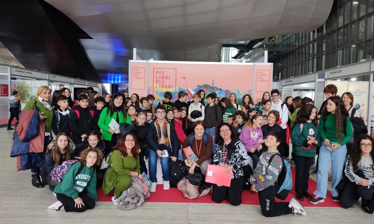 Civitanova, "Città da favola": presentato a Roma il libro scritto dagli studenti Civitanova, "Città da favola": presentato a Roma il libro scritto dagli studenti