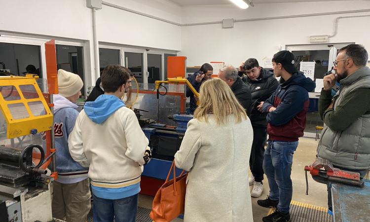 San Ginesio - Studenti di oggi, lavoratori di domani: l'Ipsia incontra università e aziende