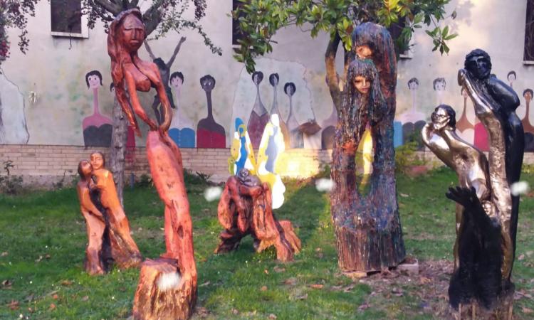 Macerata, il Comune rifiuta la 'Natività' di Nazareno Rocchetti. “Scandalosa? Basta ipocrisia" Macerata, il Comune rifiuta la 'Natività' di Nazareno Rocchetti. “Scandalosa? Basta ipocrisia"