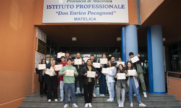 Matelica, l’IPSIA "Don E. Pocognoni" ottiene i fondi europei per i progetti di ‘mobilità studenti e docenti’ Matelica, l’IPSIA "Don E. Pocognoni" ottiene i fondi europei per i progetti di ‘mobilità studenti e docenti’