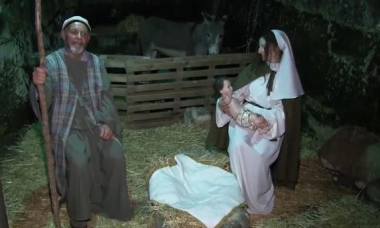 Il presepe vivente torna nel borgo di Braccano: navette gratuite da Matelica