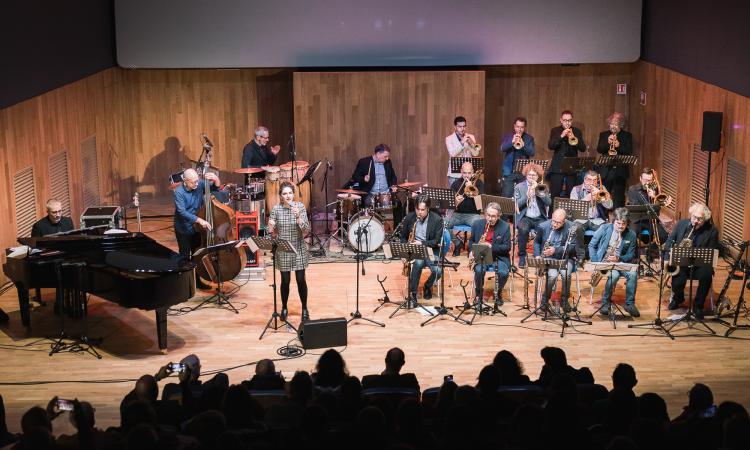 Tolentino, il Santo Stefano al Politeama: sold out per la Marco Postacchini Big Band Tolentino, il Santo Stefano al Politeama: sold out per la Marco Postacchini Big Band