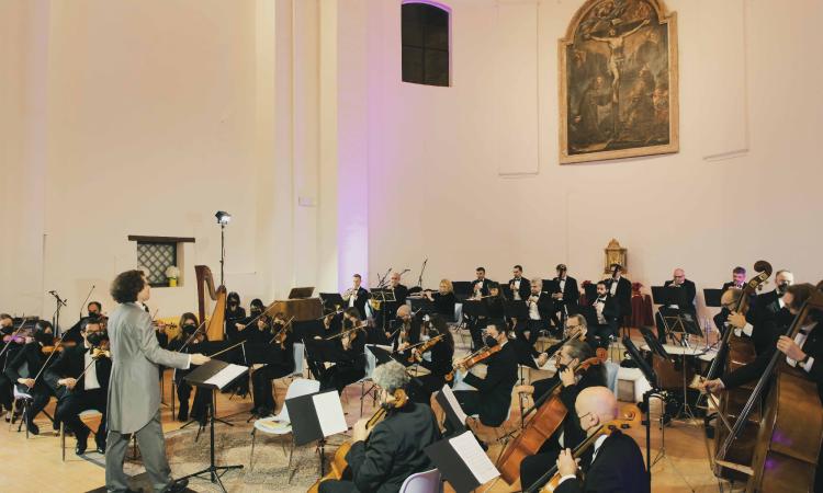 Morrovalle brinda al 2023: concerto di Capodanno all’Auditorium San Francesco Morrovalle brinda al 2023: concerto di Capodanno all’Auditorium San Francesco