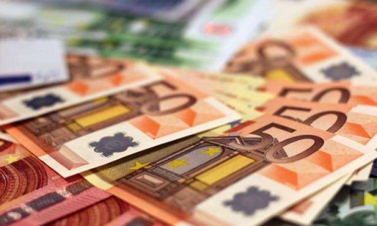 Il gioco d'azzardo contribuisce con 6,6 miliardi di euro all'erario nei primi 10 mesi Il gioco d'azzardo contribuisce con 6,6 miliardi di euro all'erario nei primi 10 mesi