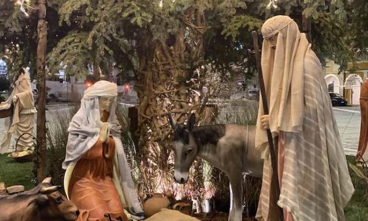 San Severino, doppio evento nel giorno dell'Epifania: arriva la Befana e torna il presepe vivente San Severino, doppio evento nel giorno dell'Epifania: arriva la Befana e torna il presepe vivente