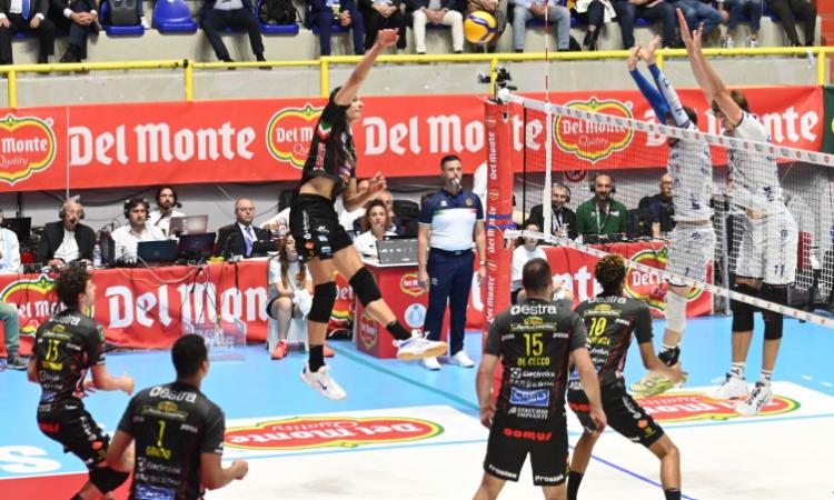 Il big match tra Lube e Modena vale il secondo posto: come seguire la sfida in tv